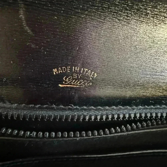 VINTAGE GUCCI SNAKESKIN CLUTCH - Picture 12 of 15